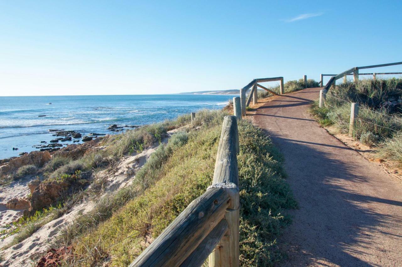 Api Pelican Beach Front Apartments Kalbarri Dış mekan fotoğraf
